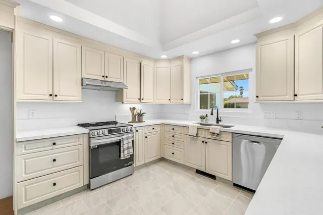 $589,000 | 2482 Country Club Lane, Selma, CA 93662