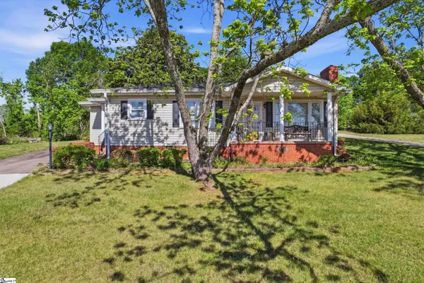 $721,900 | 661 Arlington Road, Greer, SC 29651