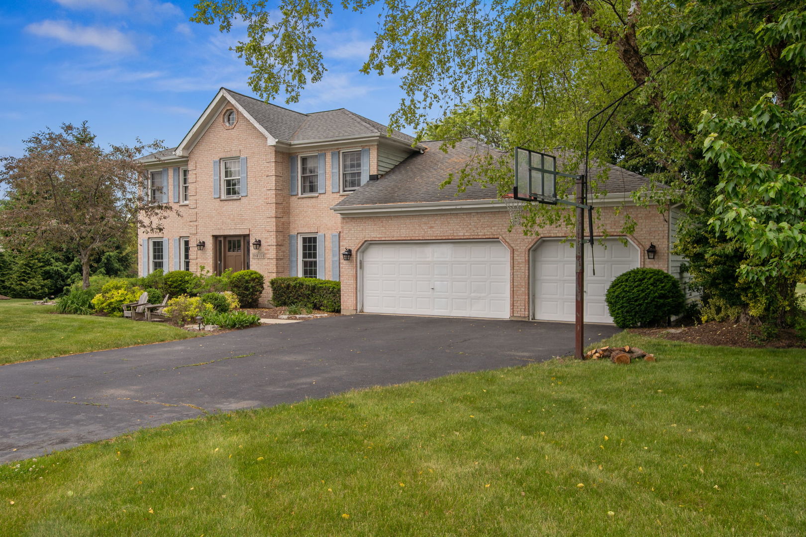 39W118 Baert Road St. Charles, IL 60175 - Photo 3 of 33