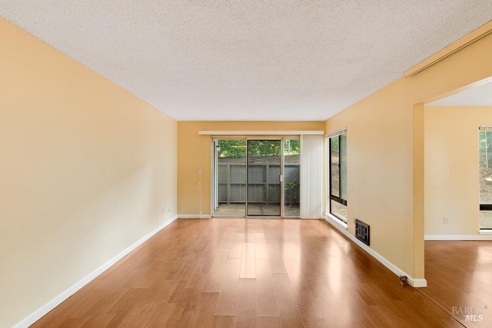 900 Southampton Road, Unit 11 Benicia, CA 94510 - Photo 10 of 36