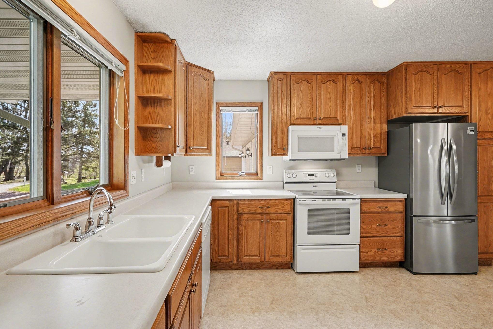 9910 Brookview Road Woodbury, MN 55125 - Photo 12 of 45