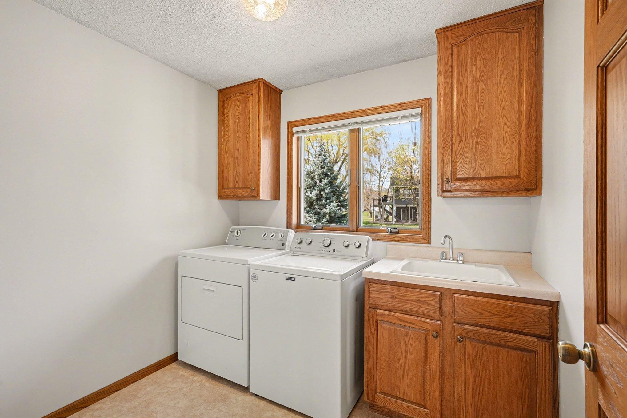 9910 Brookview Road Woodbury, MN 55125 - Photo 15 of 45