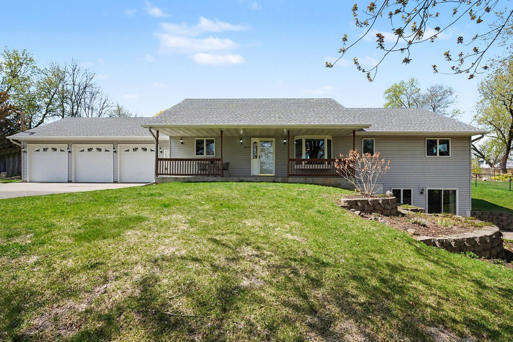 9910 Brookview Road Woodbury, MN 55125 - Photo 2 of 45
