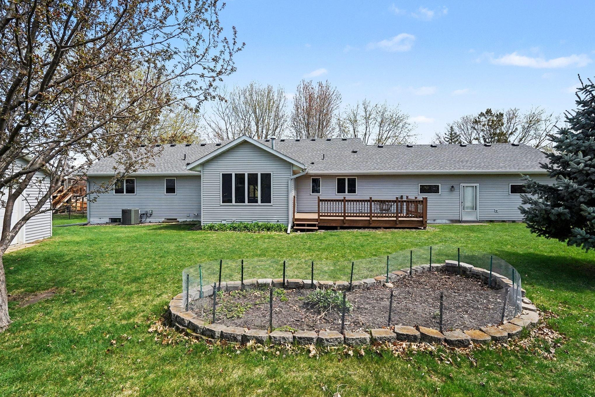 9910 Brookview Road Woodbury, MN 55125 - Photo 37 of 45
