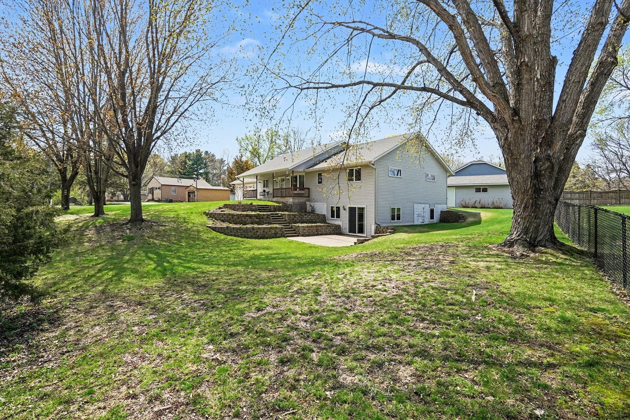 9910 Brookview Road Woodbury, MN 55125 - Photo 38 of 45