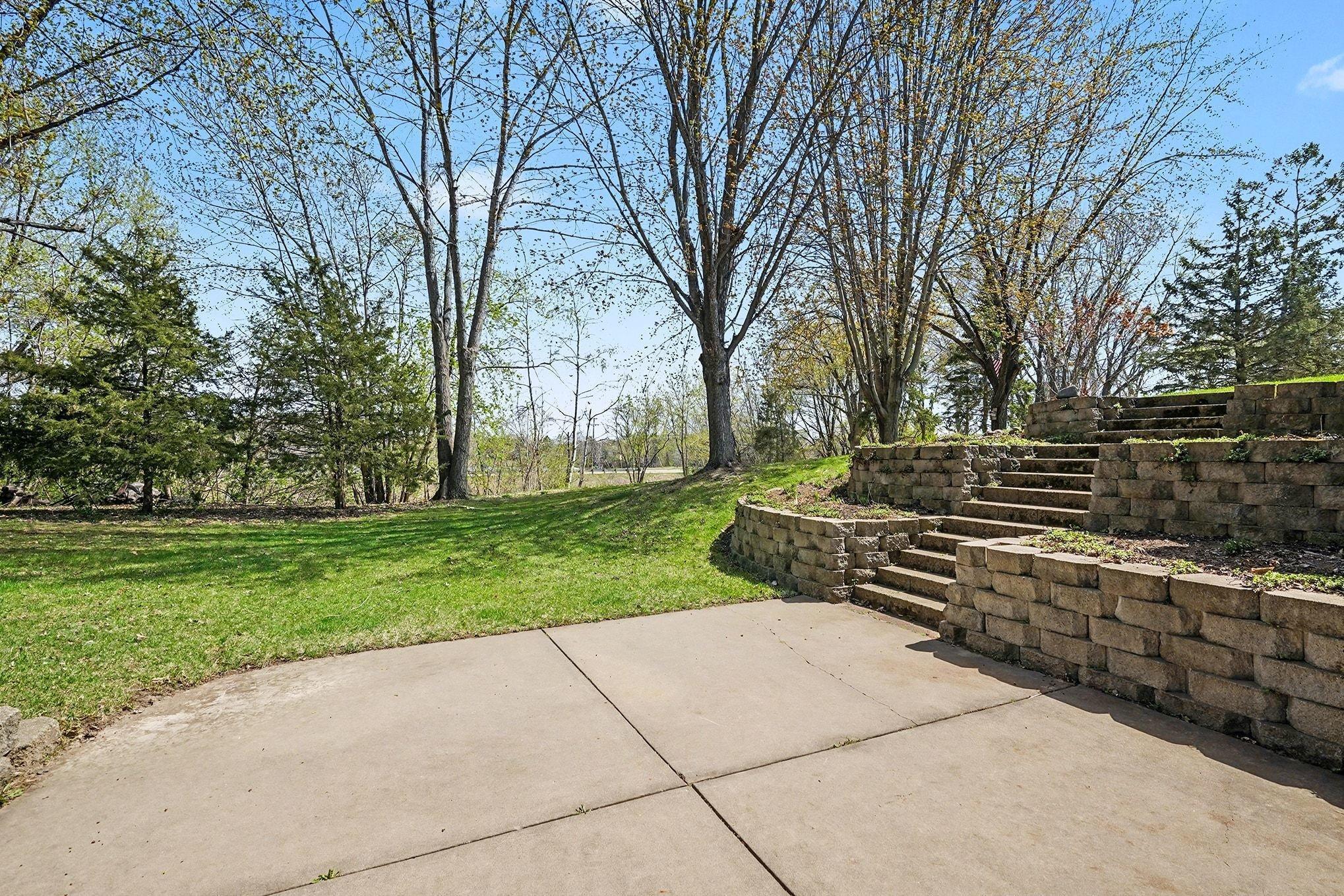 9910 Brookview Road Woodbury, MN 55125 - Photo 40 of 45