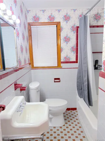 $3,300 | Undisclosed Address, Patchogue, NY 11772