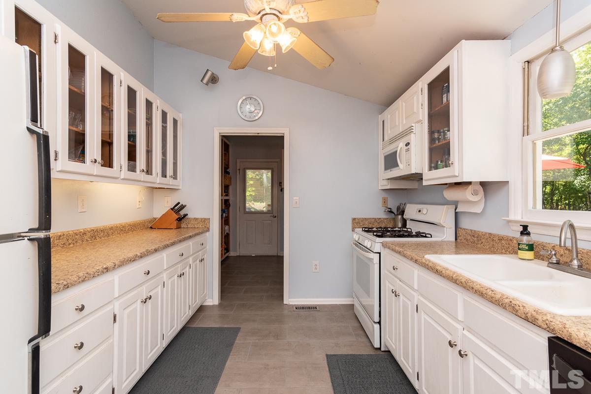 3855 Redbud Road Haw River, NC 27258 - Photo 3 of 26 Gallery Image 3