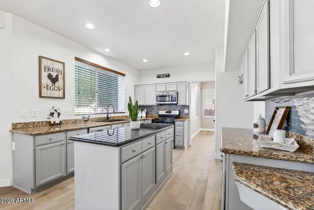 $3,200 | 11530 West Palm Brook Drive, Avondale, AZ 85392