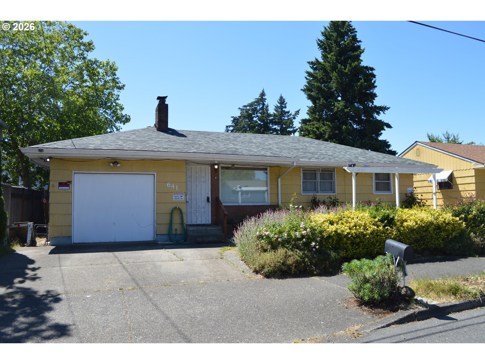 641 Southeast 148th Avenue Portland, OR 97233 - Photo 1 of 22