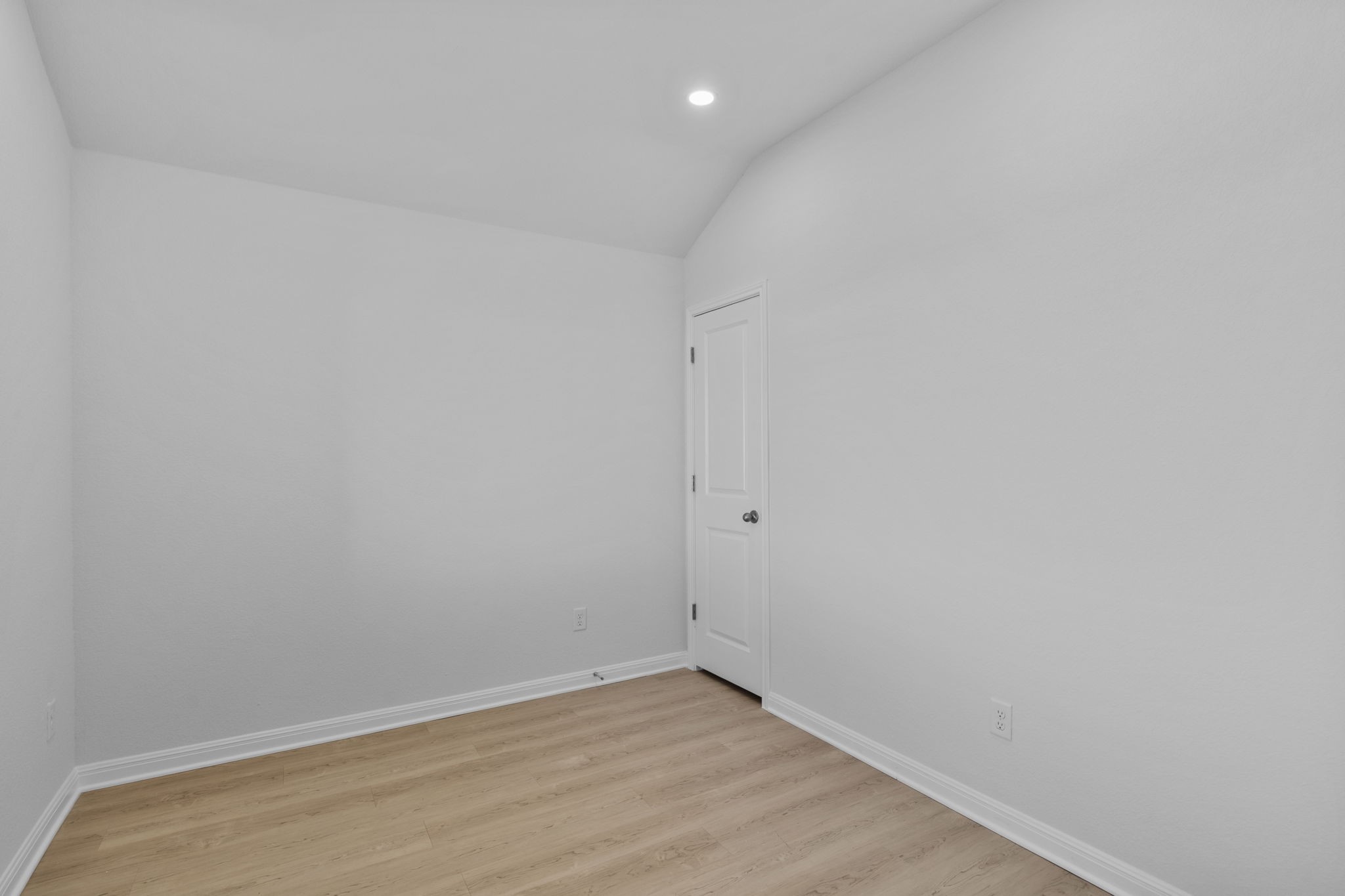 129 Hatari Trail Jarrell, TX 76537 - Photo 21 of 33