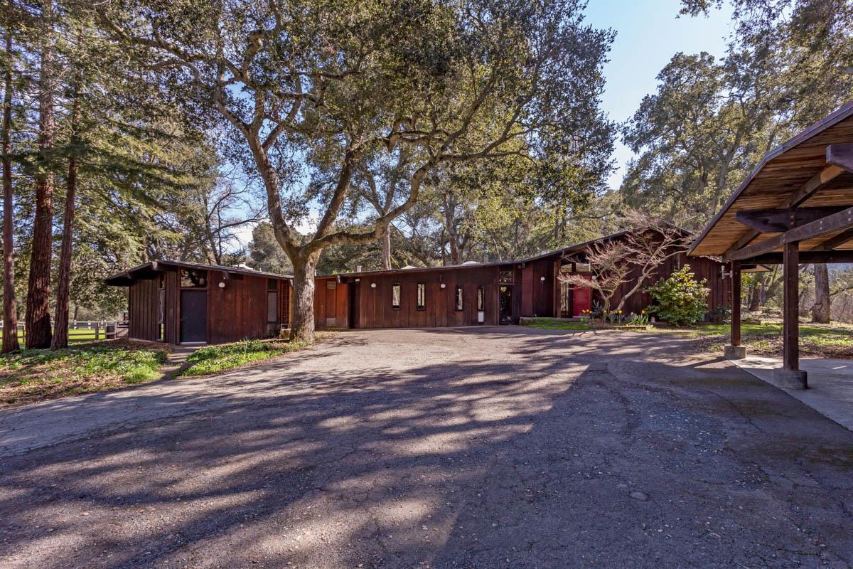 381 Family Farm Road Woodside, CA 94062 - Photo 10 of 16 Gallery Image 10