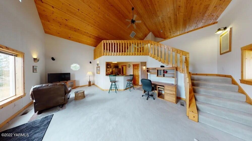 411 Red Tail Road Yakima, WA 98908 - Photo 3 of 64 thumbnail_03.19.2022_11.49.30.jpg 411 Re
