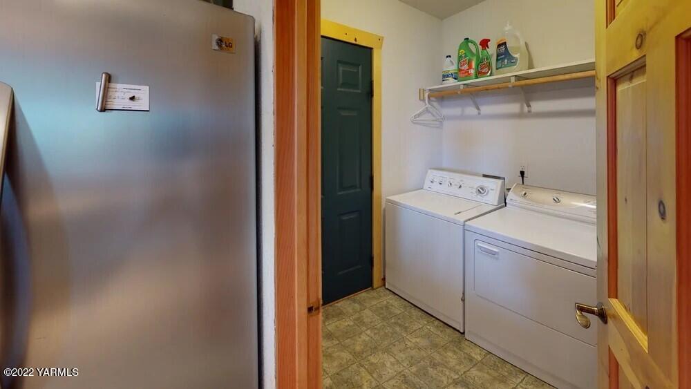 411 Red Tail Road Yakima, WA 98908 - Photo 51 of 64 thumbnail_tRMLGynvLou-Laundry.jpg 411 Re