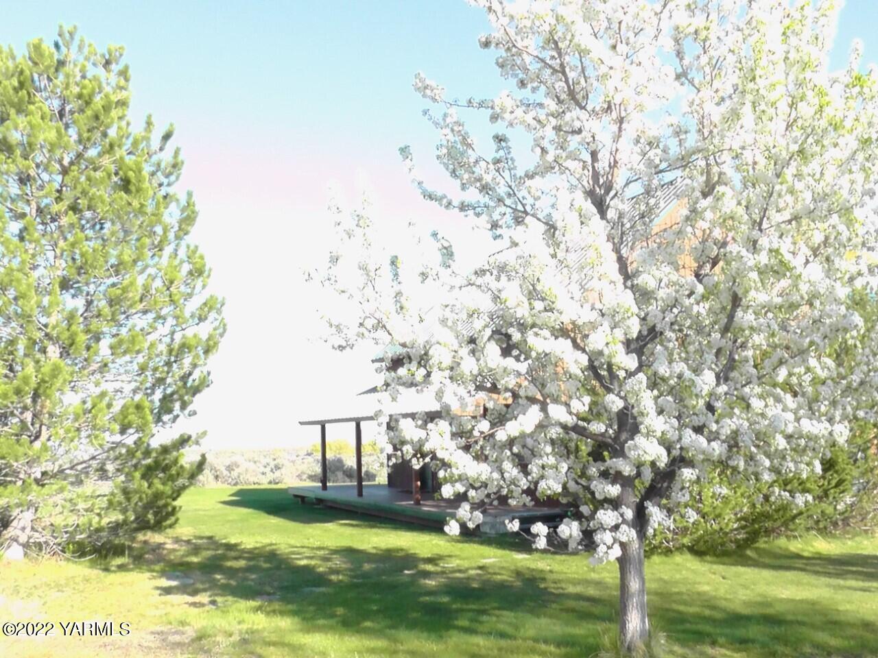411 Red Tail Road Yakima, WA 98908 - Photo 64 of 64 thumbnail_S2370005.jpg 411 Redtail