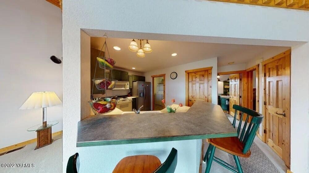 411 Red Tail Road Yakima, WA 98908 - Photo 8 of 64 thumbnail_03.19.2022_11.49.03.jpg 411 Re