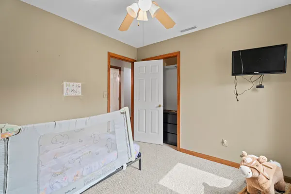 $579,000 | 40 Abbey Court, Cheshire, CT 06410