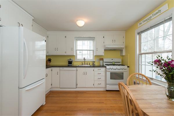 343 Ridge Street Arlington, MA 02474 - Photo 5 of 23 Gallery Image 5