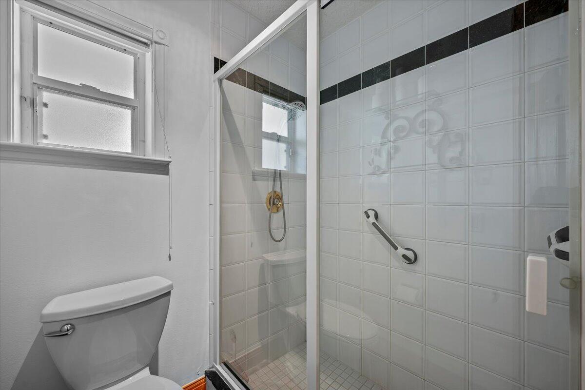 103 Olympus Circle Jupiter, FL 33477 - Photo 17 of 37 28-LUX_9682
