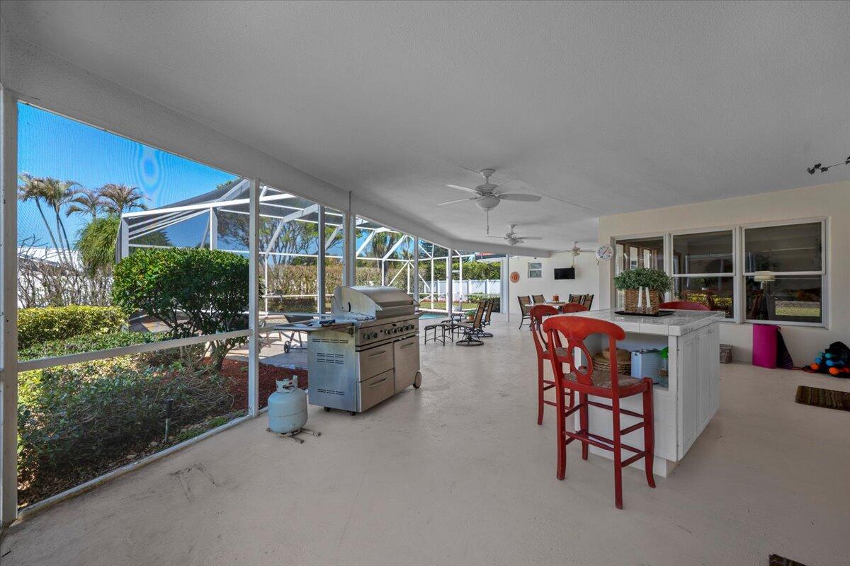 103 Olympus Circle Jupiter, FL 33477 - Photo 23 of 37 31-LUX_9522