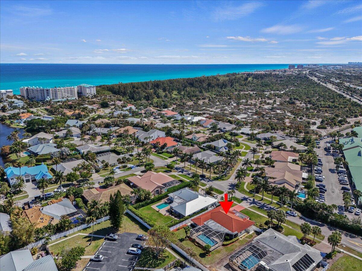 103 Olympus Circle Jupiter, FL 33477 - Photo 30 of 37 48-DJI_0798_D_DJI.jpg aw