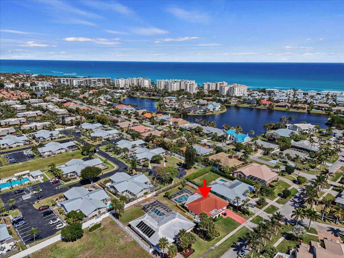103 Olympus Circle Jupiter, FL 33477 - Photo 35 of 37 52-DJI_0800_D_DJI.jpg aw