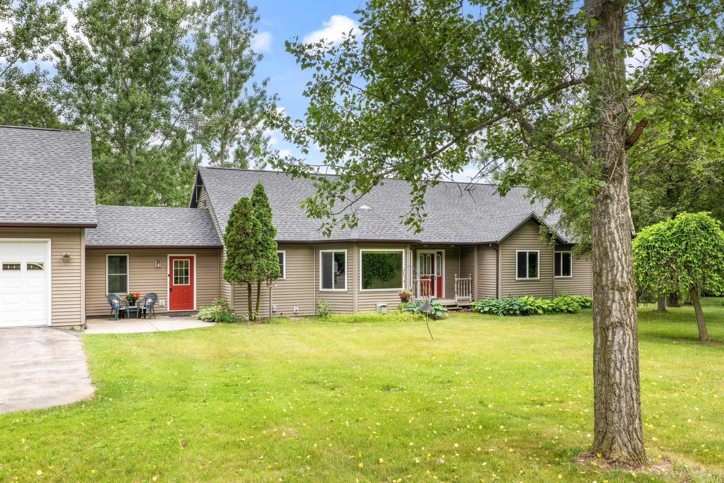 W3075 Grouse Road Pardeeville, WI 53954 - Photo 4 of 89
