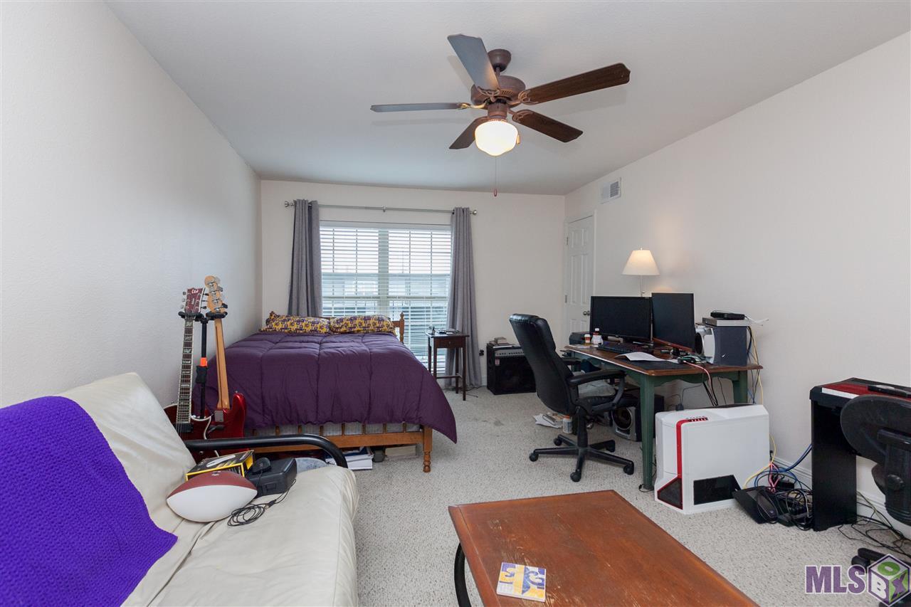 3000 July Street, Unit 3324 Baton Rouge, LA 70802 - Photo 12 of 25 Master Bedroom