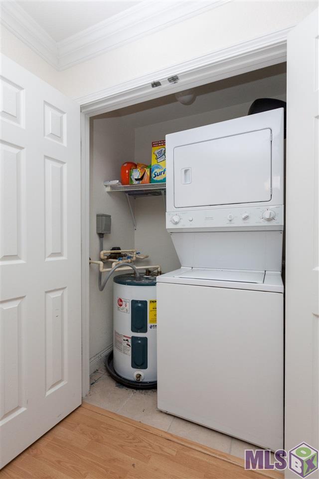 3000 July Street, Unit 3324 Baton Rouge, LA 70802 - Photo 13 of 25 Laundry