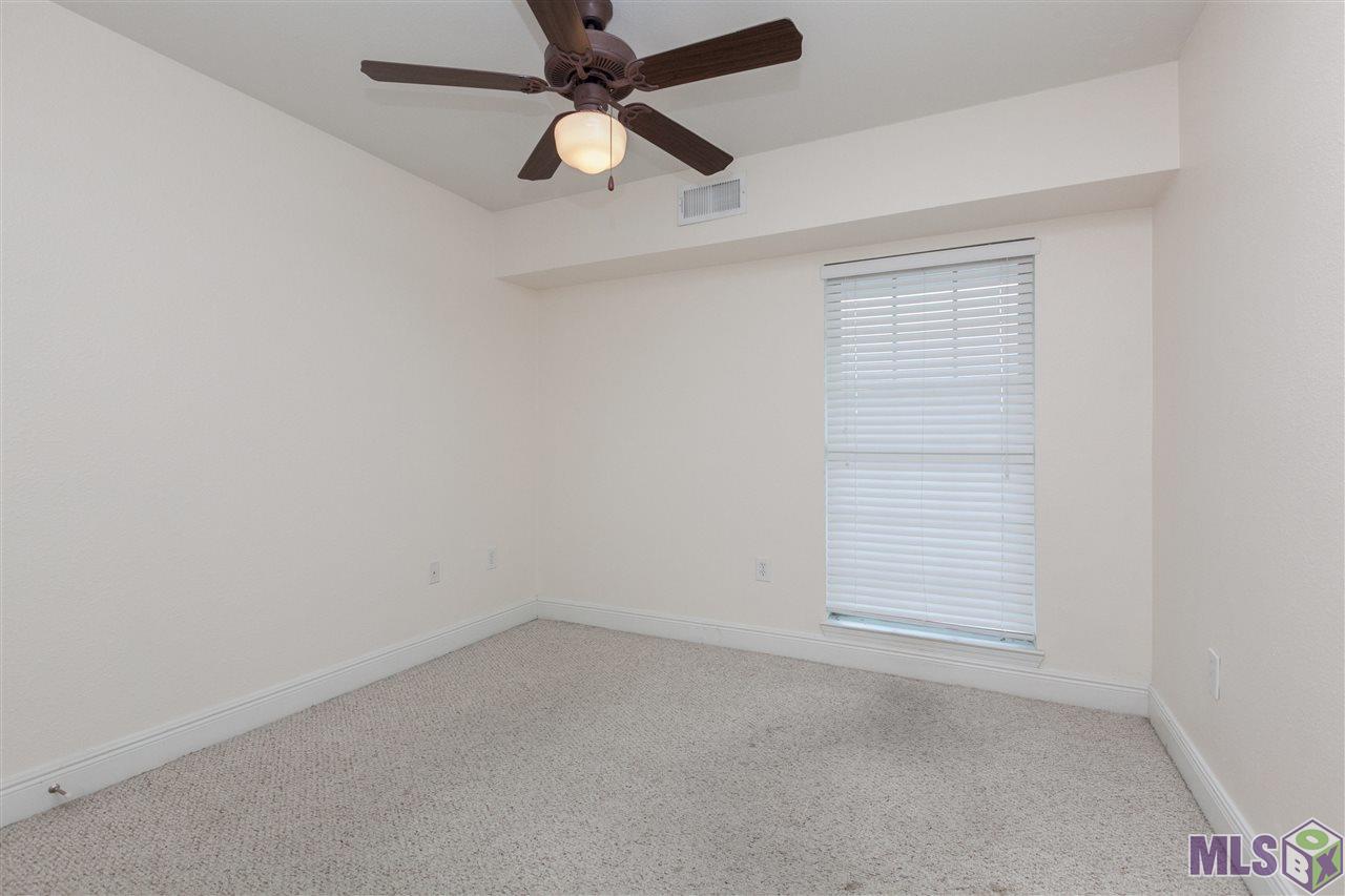 3000 July Street, Unit 3324 Baton Rouge, LA 70802 - Photo 9 of 25 Guest Bedroom