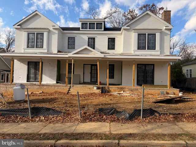 $3,595,000 | 723 Timber Branch Drive, Alexandria, VA 22302