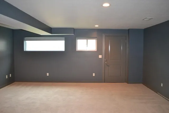 $289,900 | 1207 Northwest 77th Street, Kansas City, MO 64118