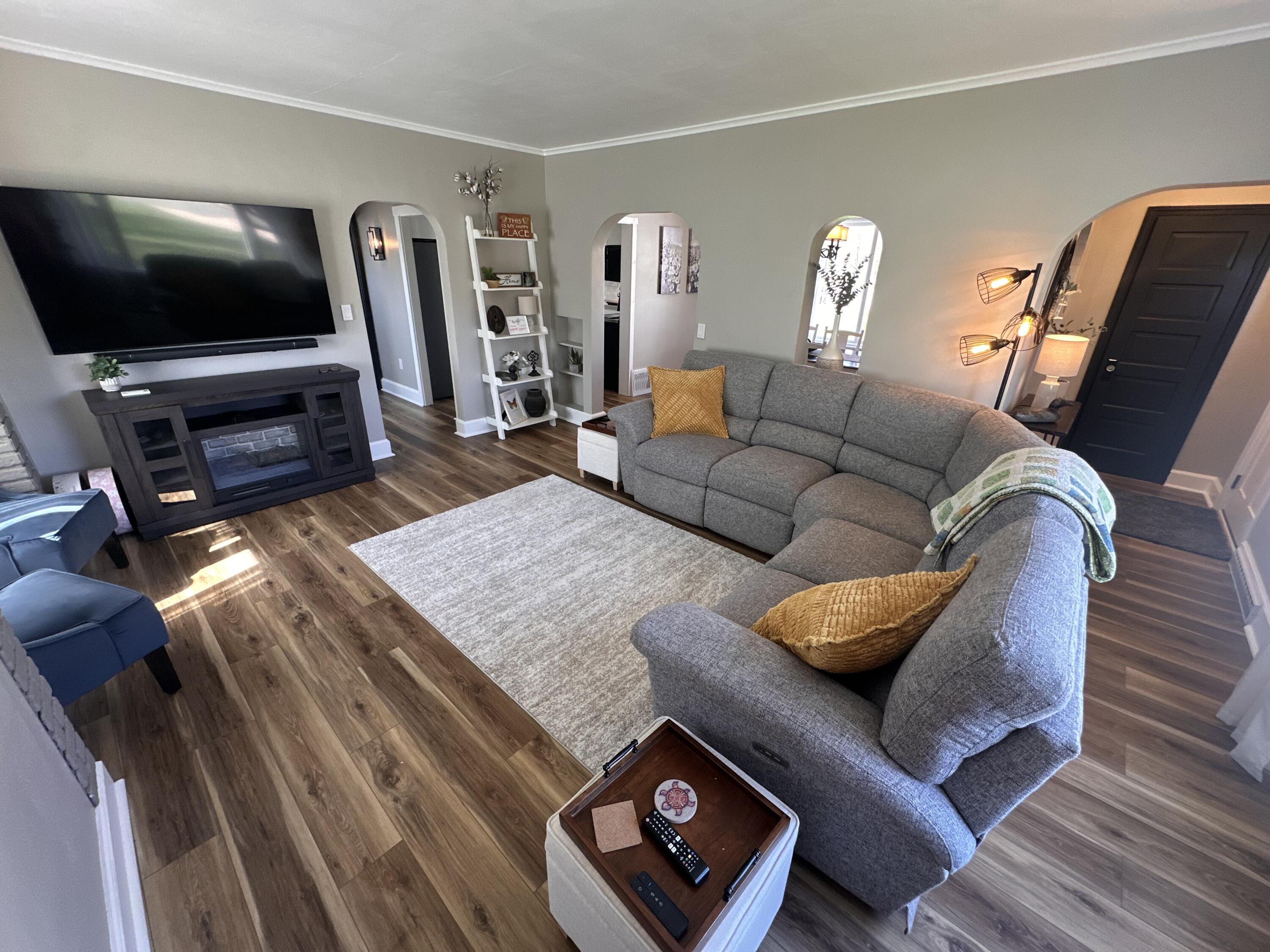 W628 County Highway Niagara, WI 54151 - Photo 6 of 38 Living Room