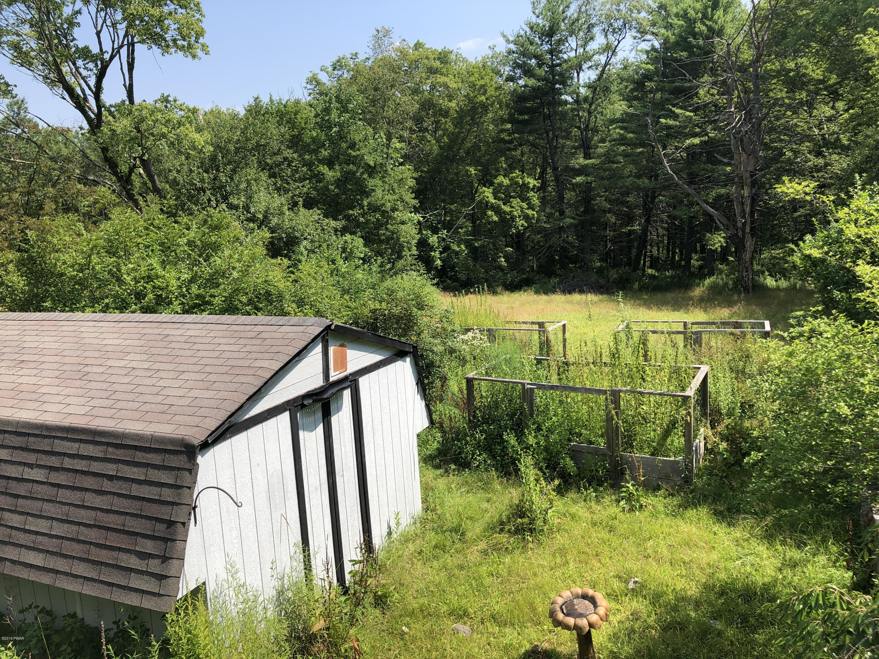 191 Rt 590 Greeley, PA 18425 - Photo 24 of 32