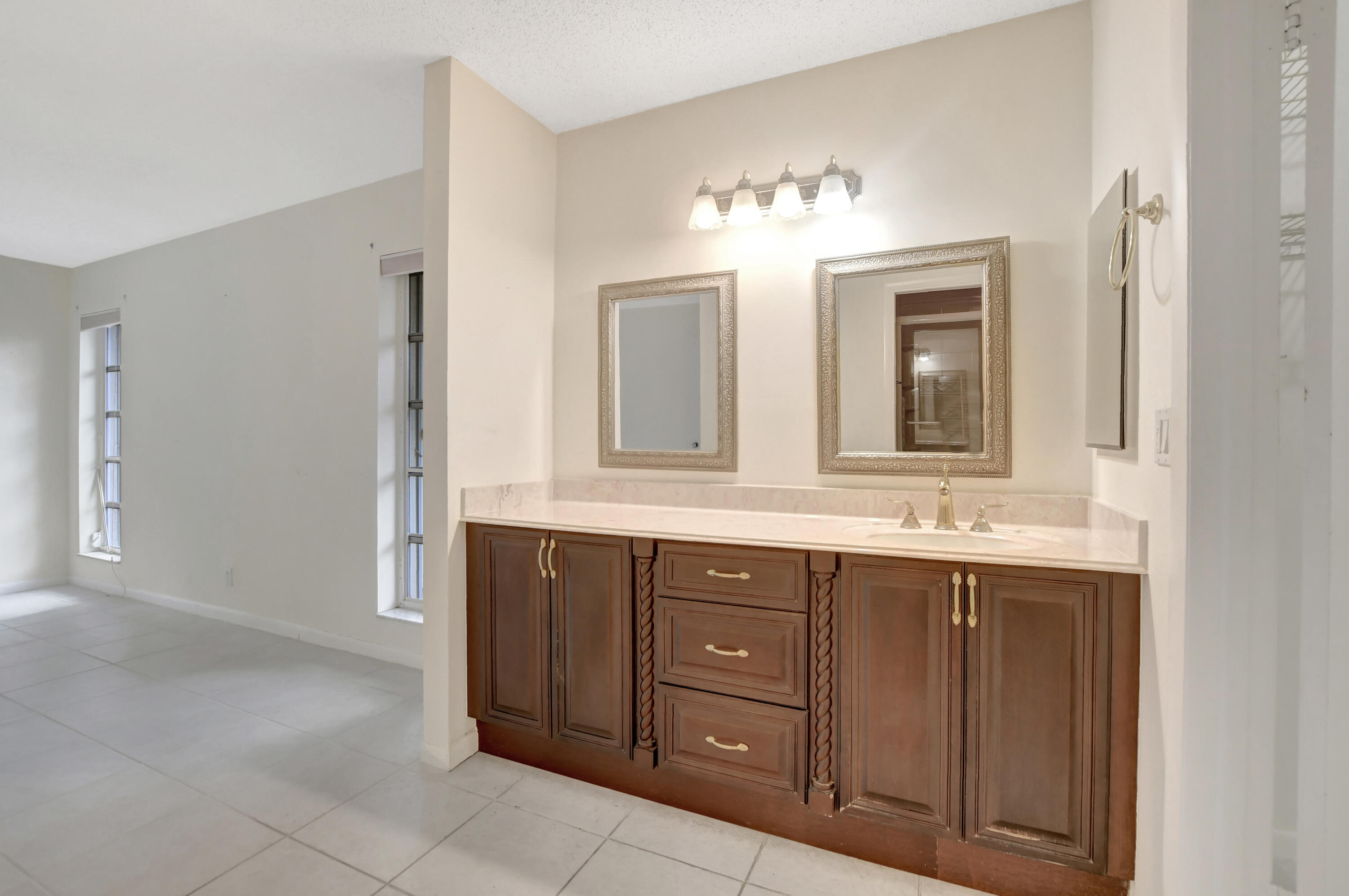 20835 Wendall Terrace, Unit 68 Boca Raton, FL 33433 - Photo 19 of 43 21-print-DSC_0471