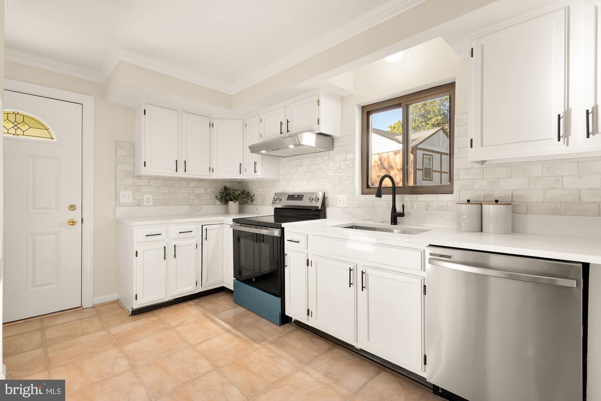 110 Ritchie Avenue Silver Spring, MD 20912 - Photo 10 of 50