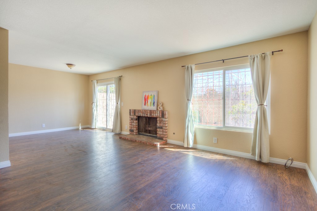 555 South Azusa Avenue, Unit 32 Azusa, CA 91702 - Photo 11 of 36