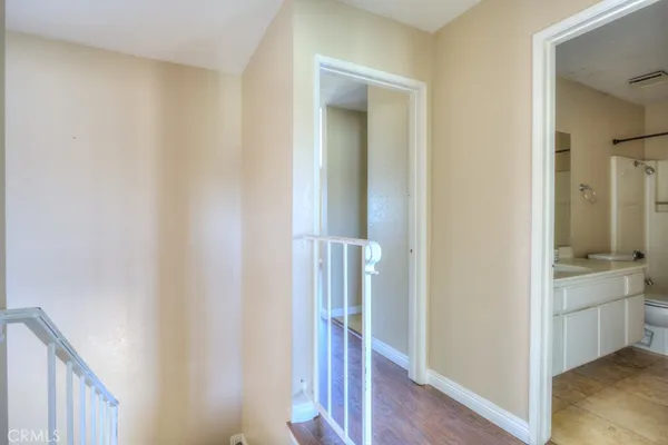 $3,000 | 555 South Azusa Avenue, Unit 32, Azusa, CA 91702