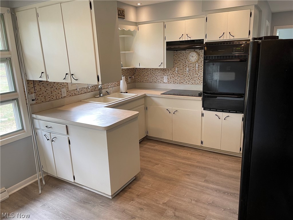 8010 Barnes Road Vermilion, OH 44089 - Photo 6 of 25 Kitchen