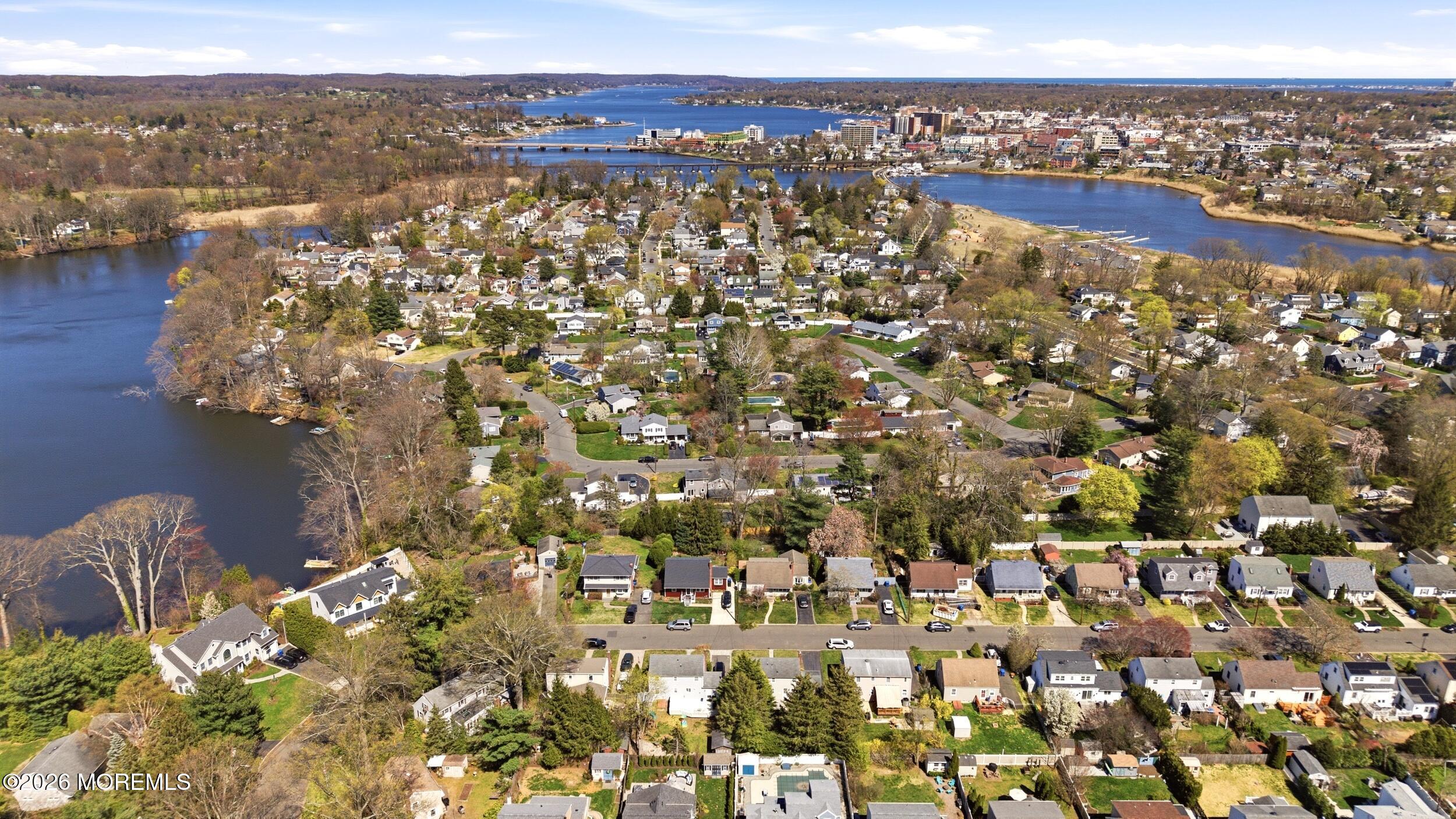 68 Davis Lane Red Bank, NJ 07701 - Photo 32 of 41 view of city and mountain