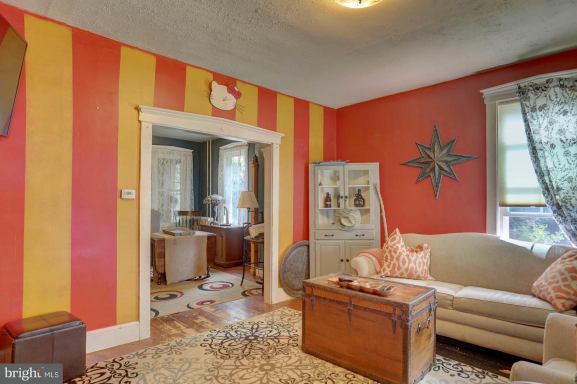 137 South Spruce Street Lititz, PA 17543 - Photo 2 of 20
