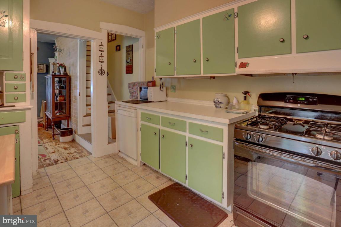 137 South Spruce Street Lititz, PA 17543 - Photo 8 of 20