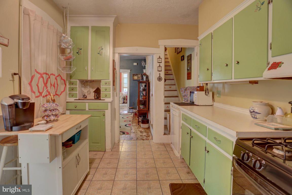 137 South Spruce Street Lititz, PA 17543 - Photo 9 of 20