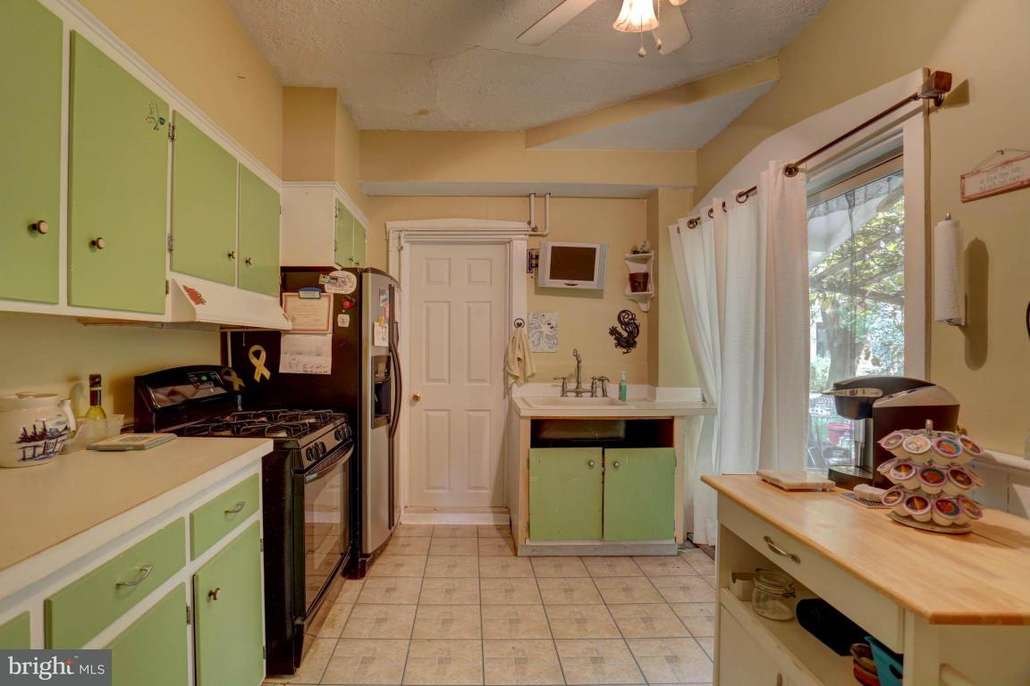 137 South Spruce Street Lititz, PA 17543 - Photo 10 of 20