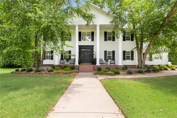 $674,900 | 2804 Dry Branch Drive, Harrison, AR 72601