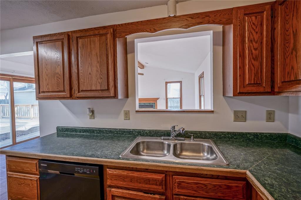 6511 Decatur Commons Indianapolis, IN 46221 - Photo 11 of 37