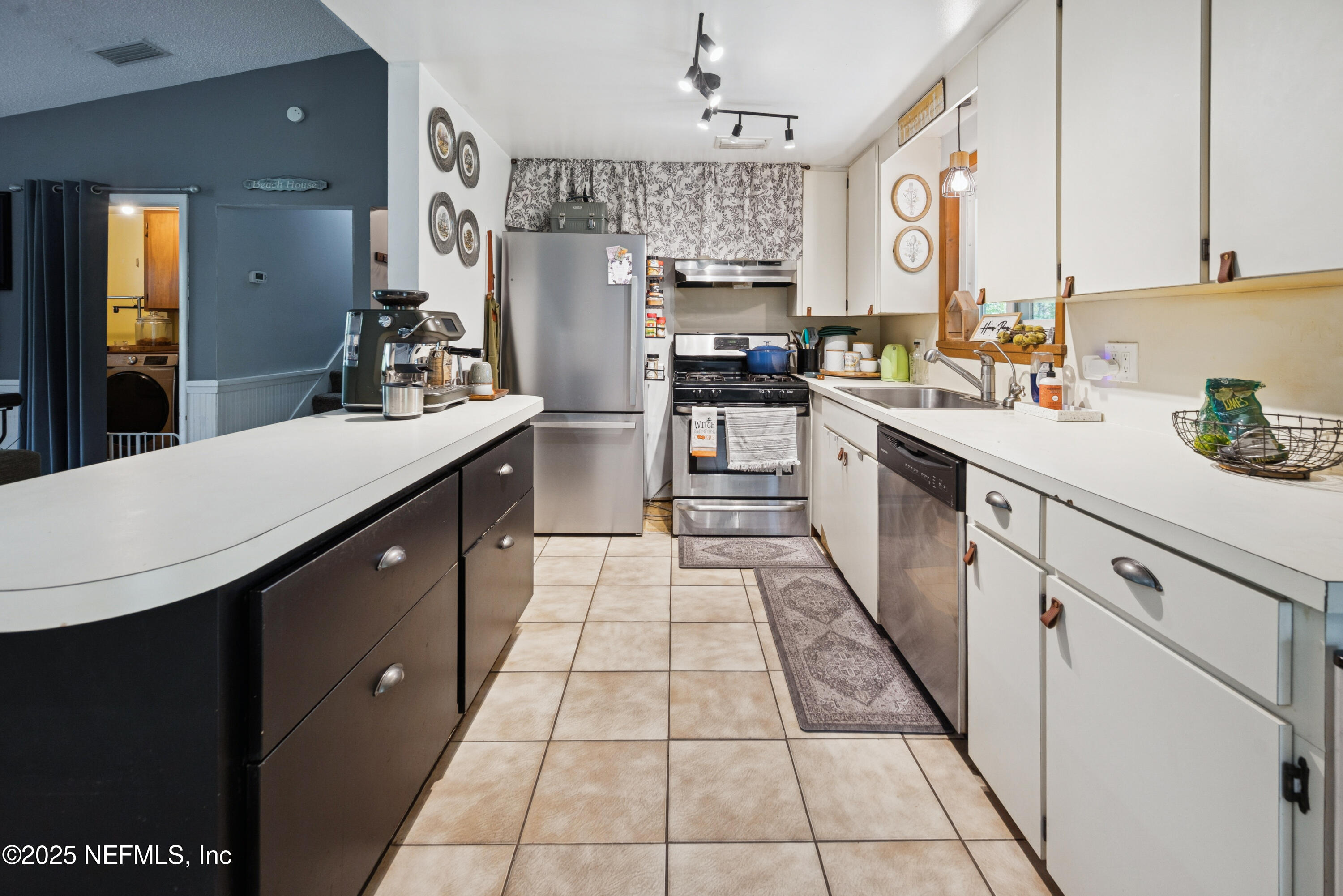 18311 Northeast 21 Street Gainesville, FL 32609 - Photo 23 of 80 18311 NE 21st St-55