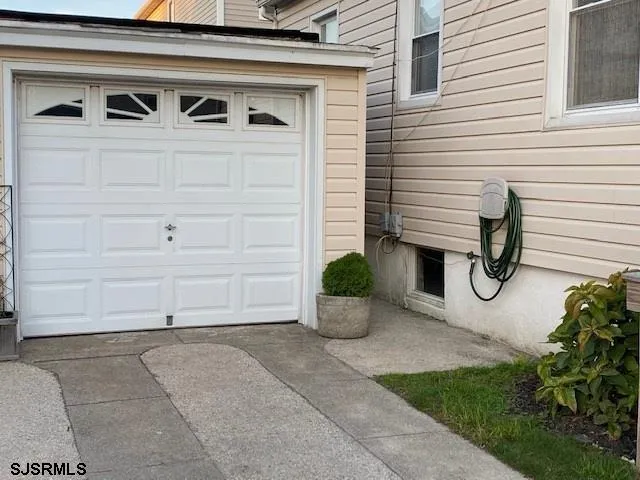 a view of walk in closet