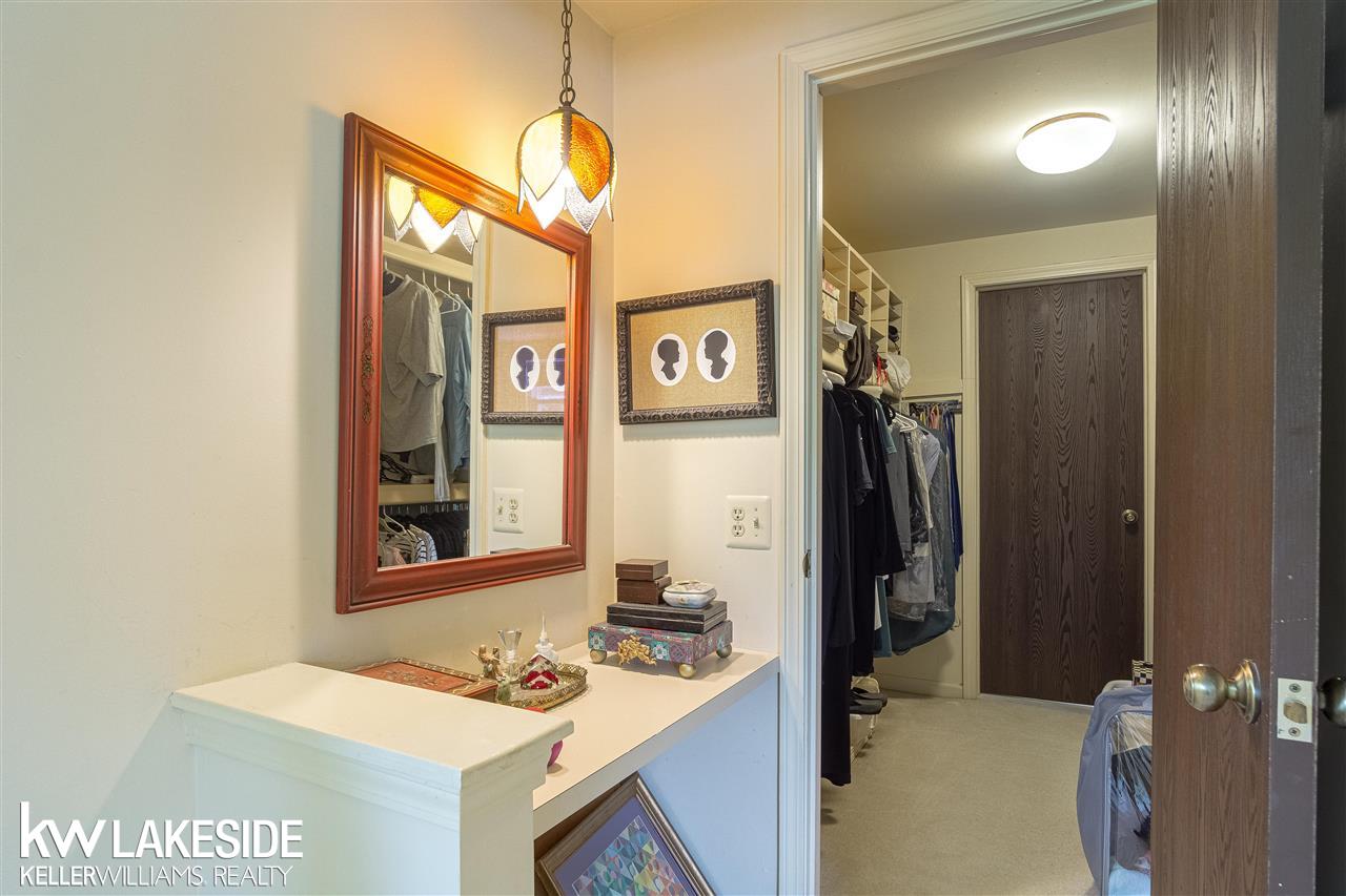 1438 Deerhurst Lane Rochester, MI 48307 - Photo 26 of 56 50084908-31.JPG