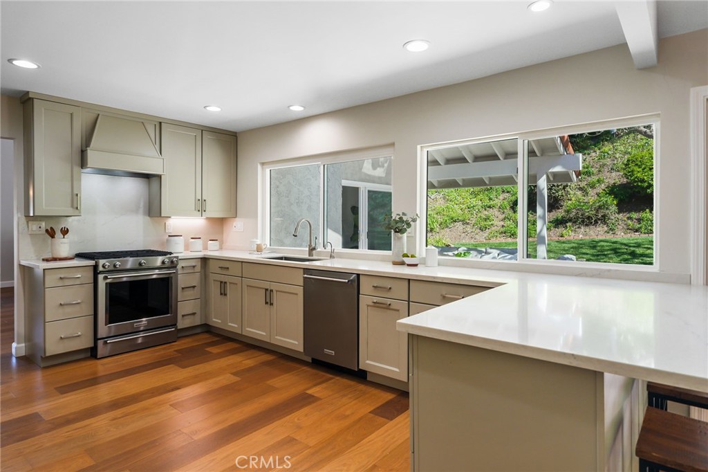 6 Peacock Lane Rolling Hills Estates, CA 90274 - Photo 14 of 38